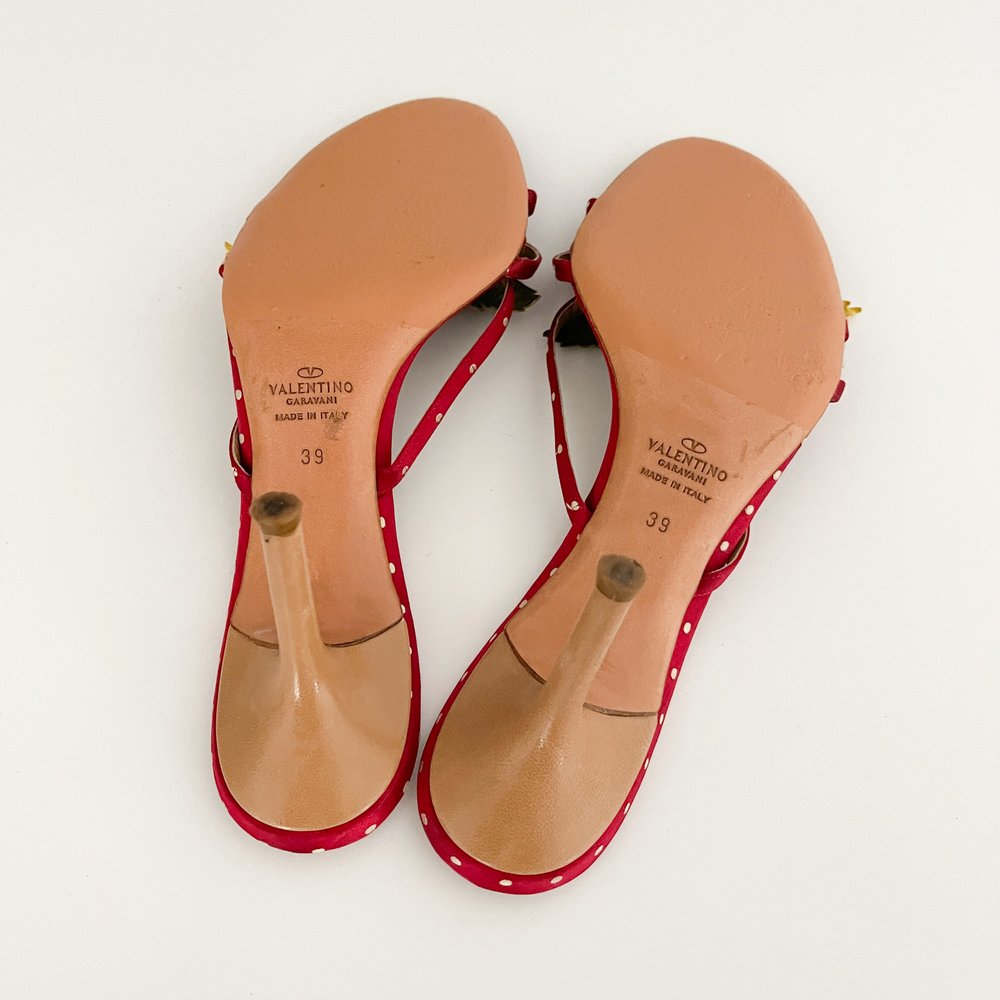Valentino Garavani Red & White Polka Dot Floral Sandal Heels Valentino Garavani Red & White Polka Dot Floral Sandal Heels